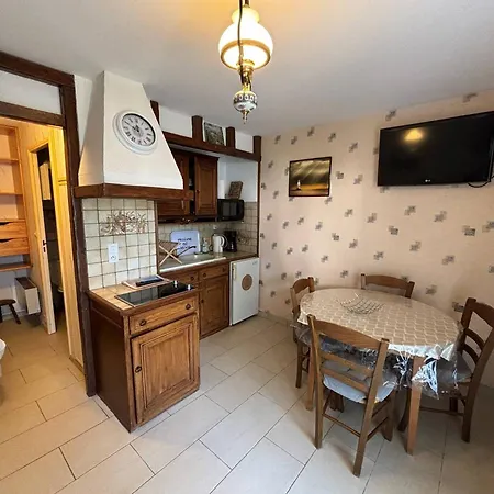 Rez-de-jardin Avec Acces Direct A La Plage, Terrasse Ensoleillee, Ideal Pour 3 Personnes - Fr-1-465-115 Apartment Merville-Franceville-Plage